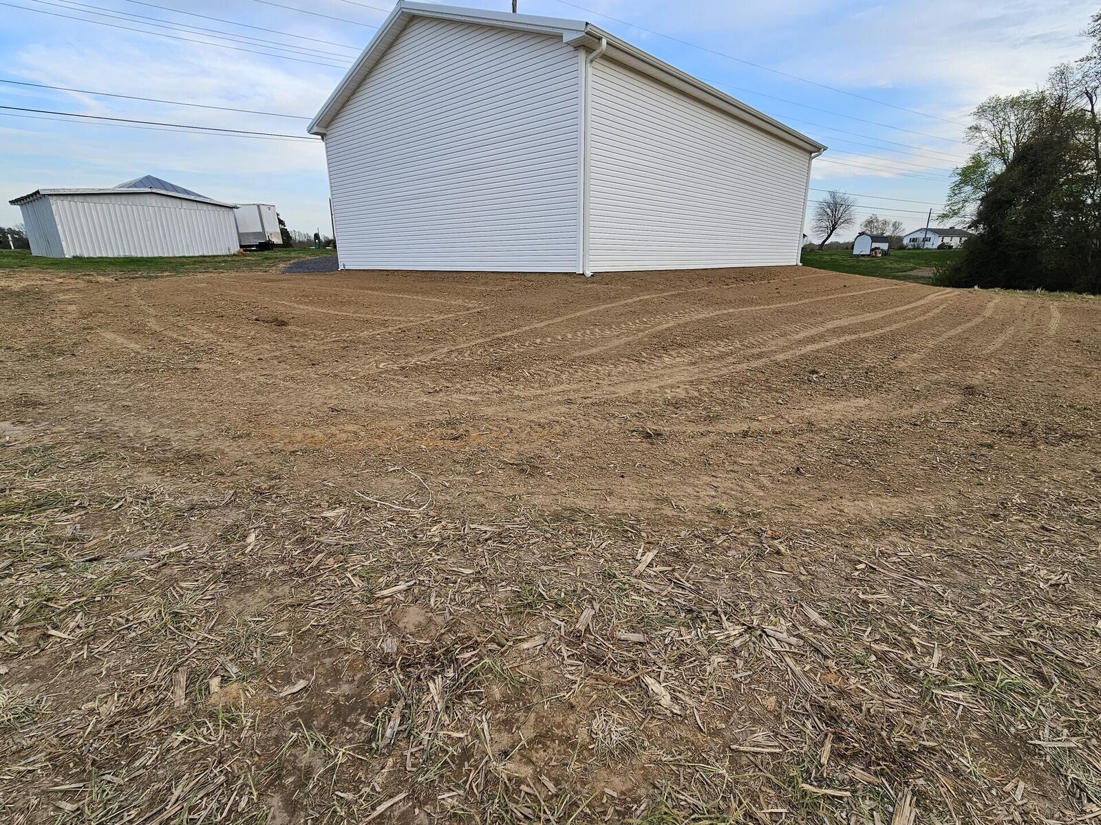 Curved gravel driveway installation to a residential property in Virginia